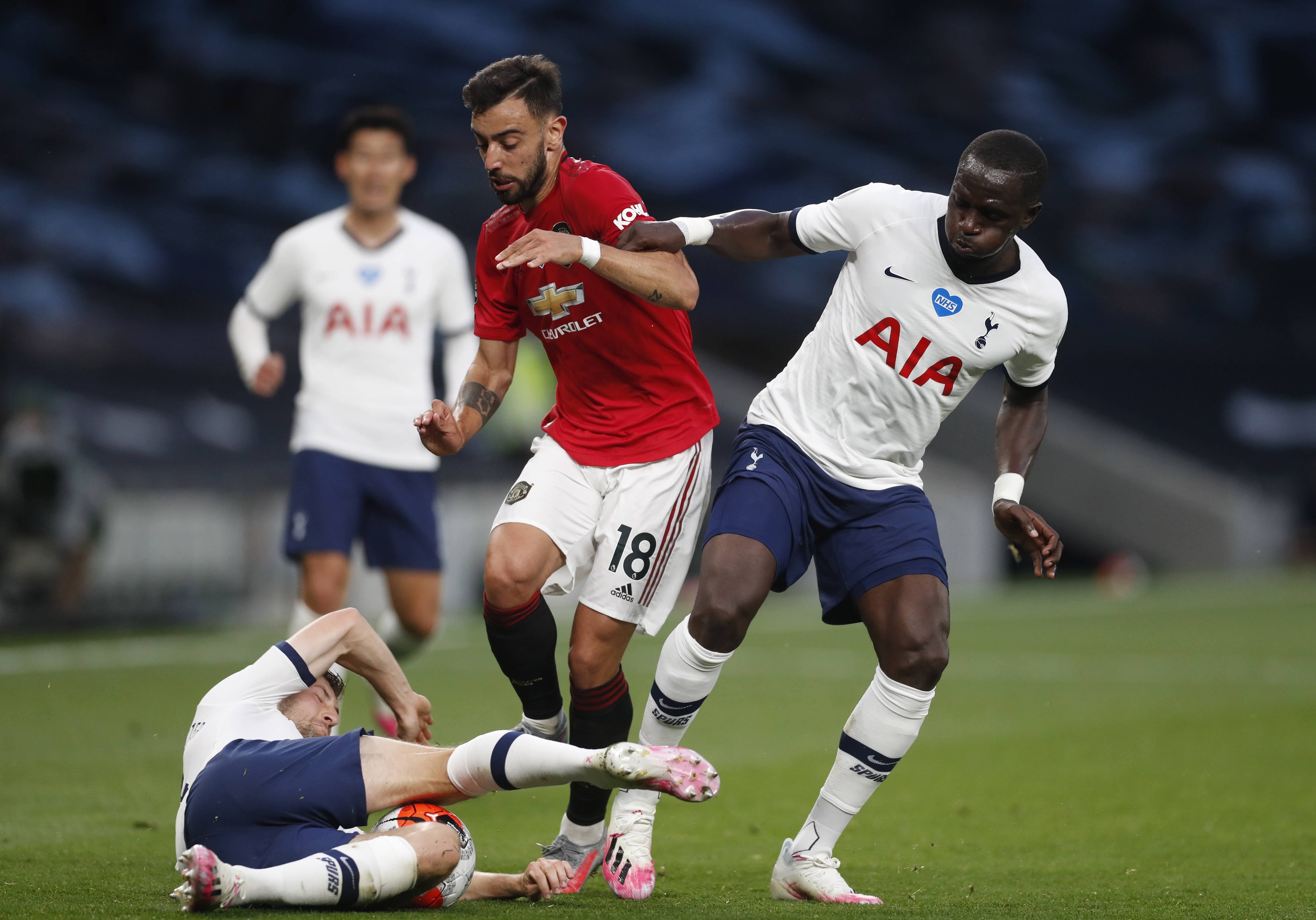 其间的暂停 其间的暂停